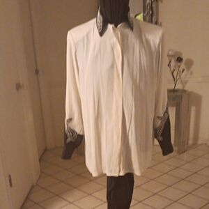 Elegant Black and White Pantsuit